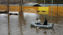 «Воды по пояс»: губернатор выехал к пострадавшим от паводка в Заливном