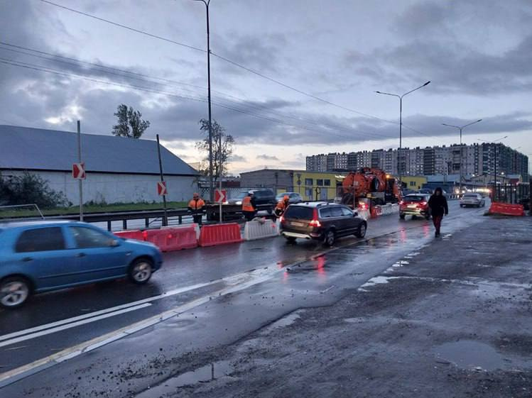 Что произошло на пискаревском пр. Образование затора. Затор трубы. Авария ограничение.