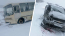 На новосибирской дороге машина столкнулась с автобусом — пострадал один человек