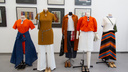 «Мода из комода»: модницы собирают образы с вещами своих мам и бабушек — стилисты дали несколько советов
