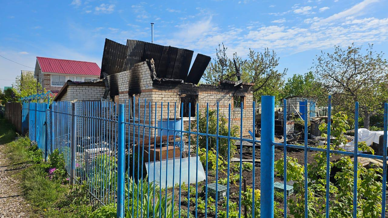 В Тимофеевке сгорел дачный домик. Погибли два человека