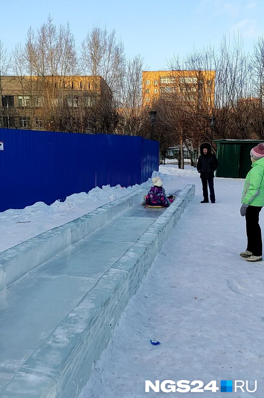 Где покататься на горках в Красноярске: очереди, безопасность, горячие  напитки и рекомендации красноярцев - 12 января 2024 - НГС24