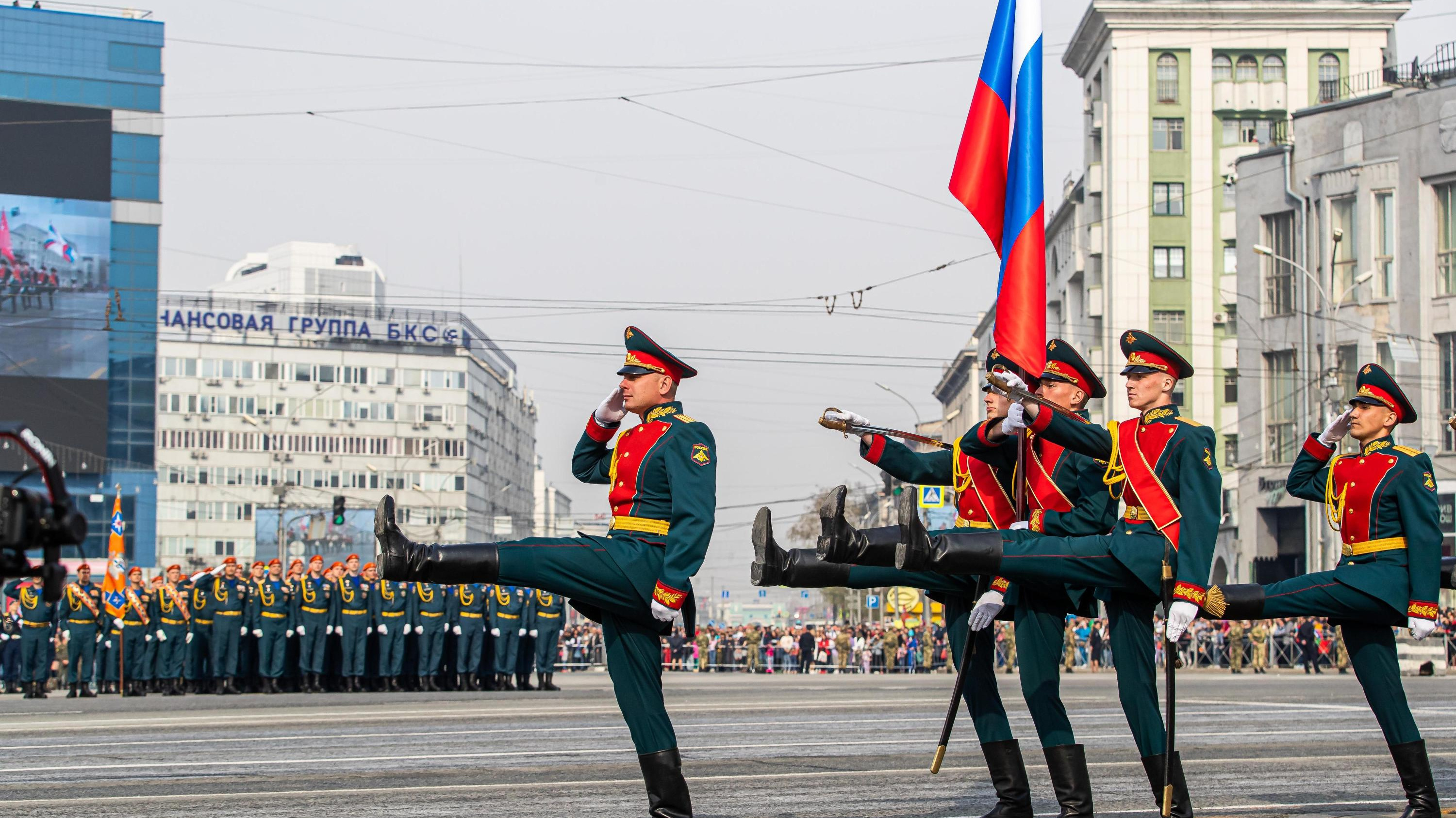 В Новосибирске составляют списки ветеранов на просмотр парада Победы с трибун