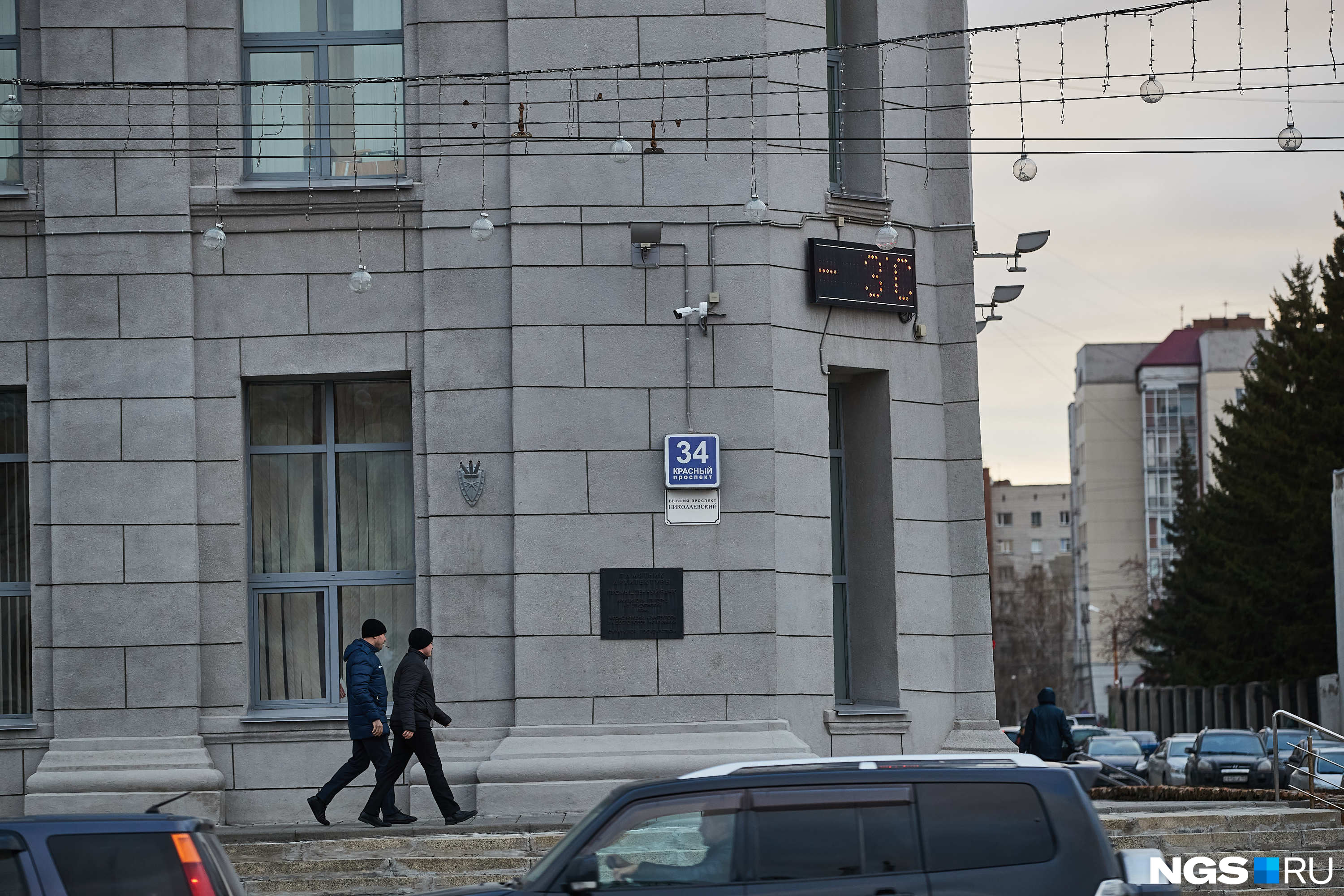 Синоптики предупреждают, что порывы ветра могут быть до 23 м/с Синоптики предупреждают, что порывы ветра могут быть до 23 м/с