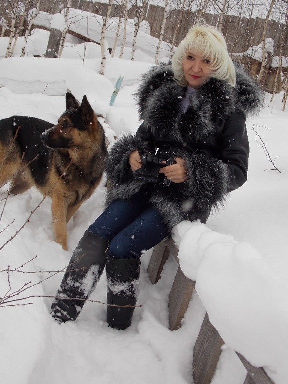 Собаку Дина Азизова, кажется, любила больше всего на свете. Ведь она не обманет и не предаст