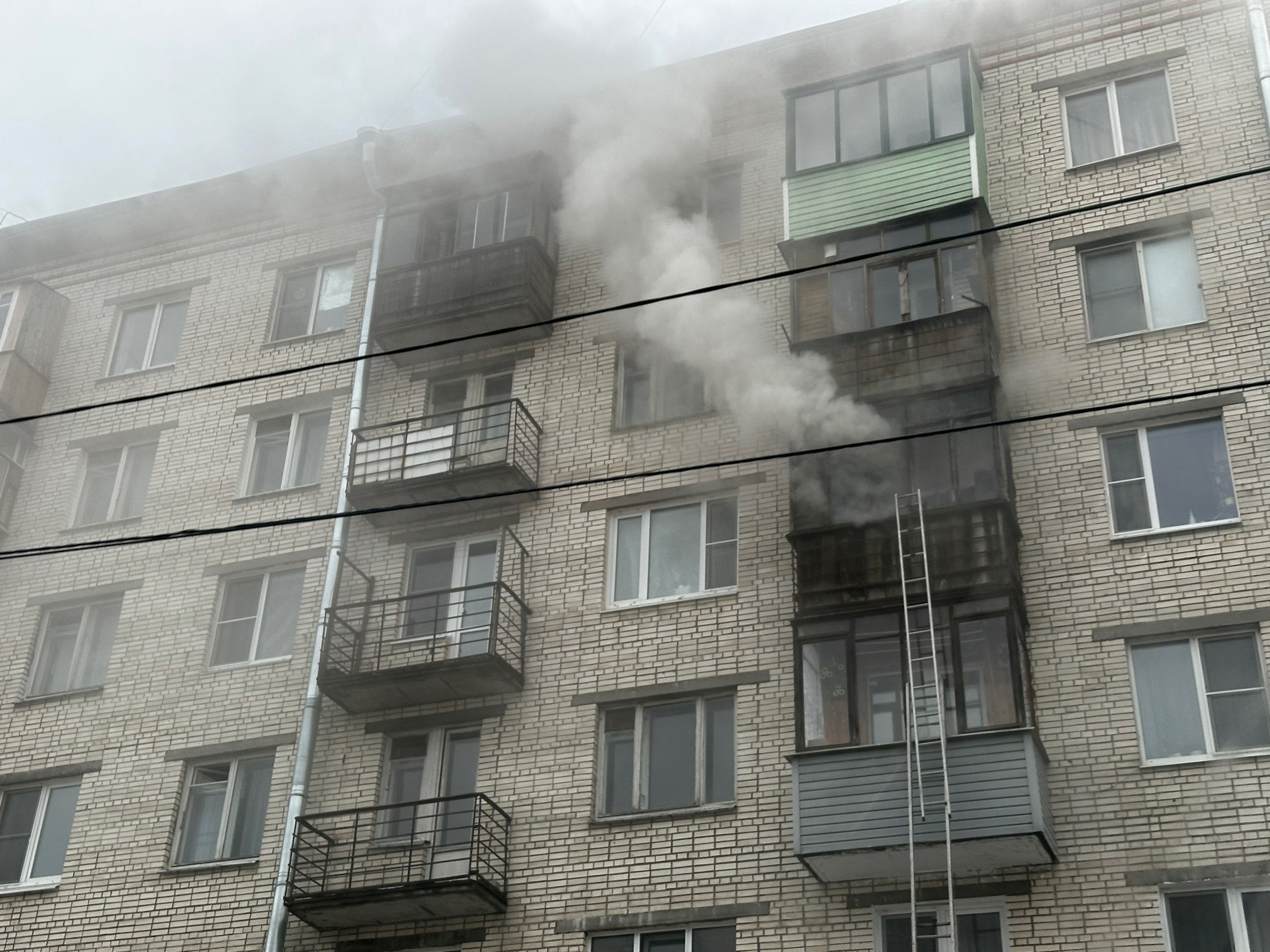 Ребенок пострадал в пожаре на проспекте Ленина
