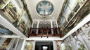 В Новосибирске продают роскошный коттедж с живописью на стенах как в Версальском дворце — фото дома за 43 миллиона