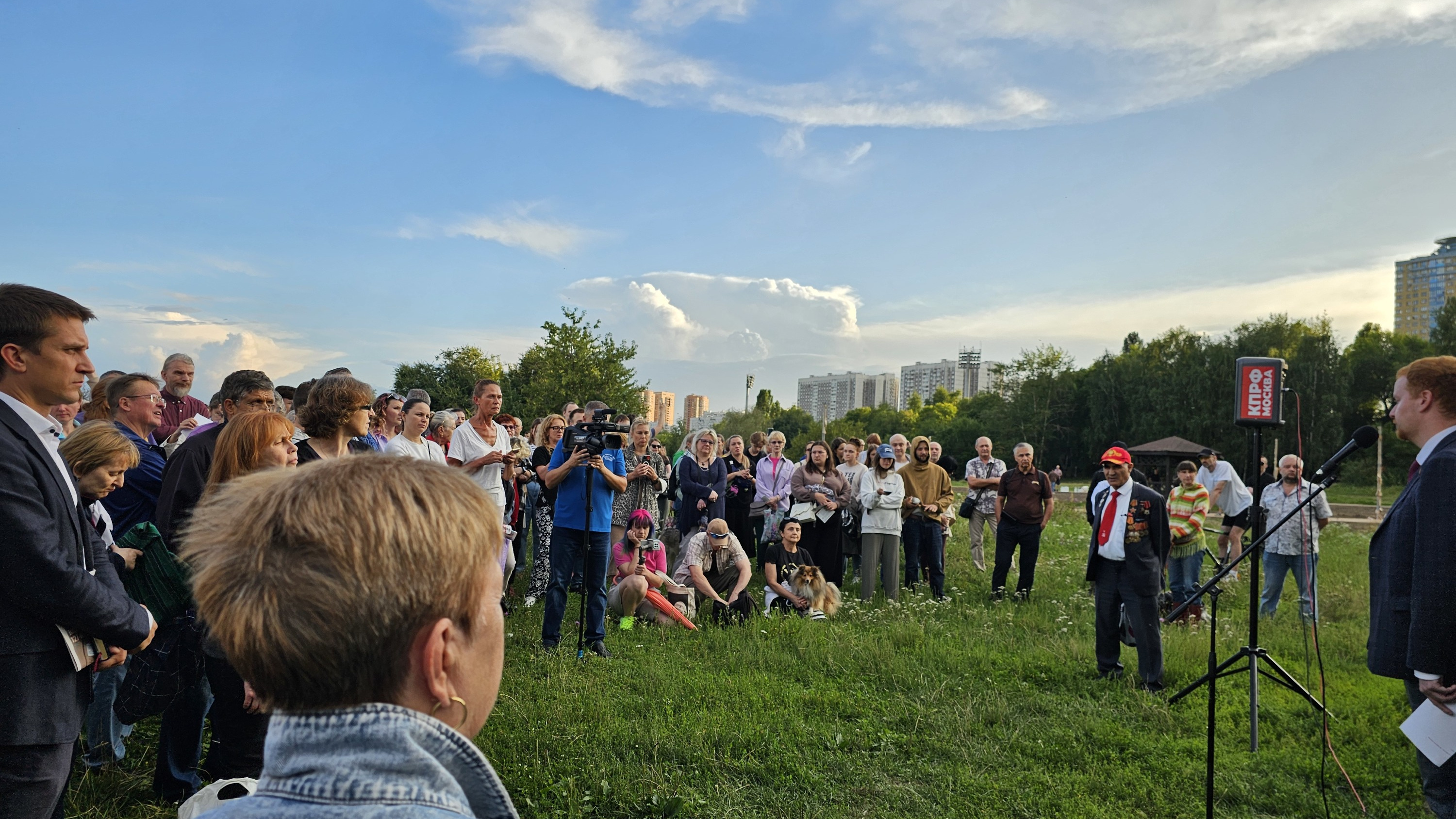 Порно видео: Секс в серебряном бору