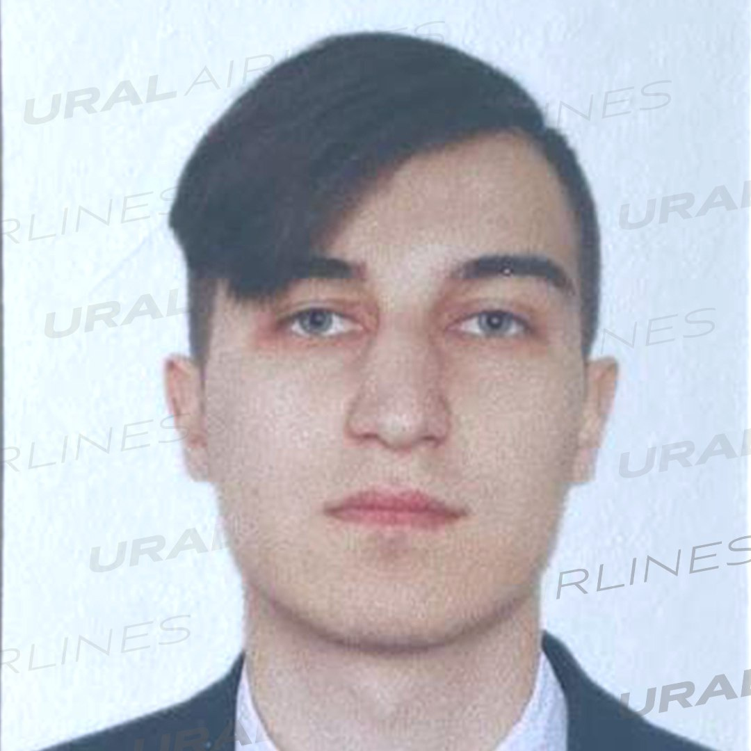Бортпроводник <b class="_">Рябов Дмитрий Игоревич</b>, 27 лет. В «Уральских авиалиниях» работает с 2018 года. Хобби: футбол, тренажерный зал Бортпроводник <b class="_">Рябов Дмитрий Игоревич</b>, 27 лет. В «Уральских авиалиниях» работает с 2018 года. Хобби: футбол, тренажерный зал