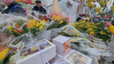 Весеннее море цветов. Как самарские продавцы навариваются на букетах к 8 Марта?