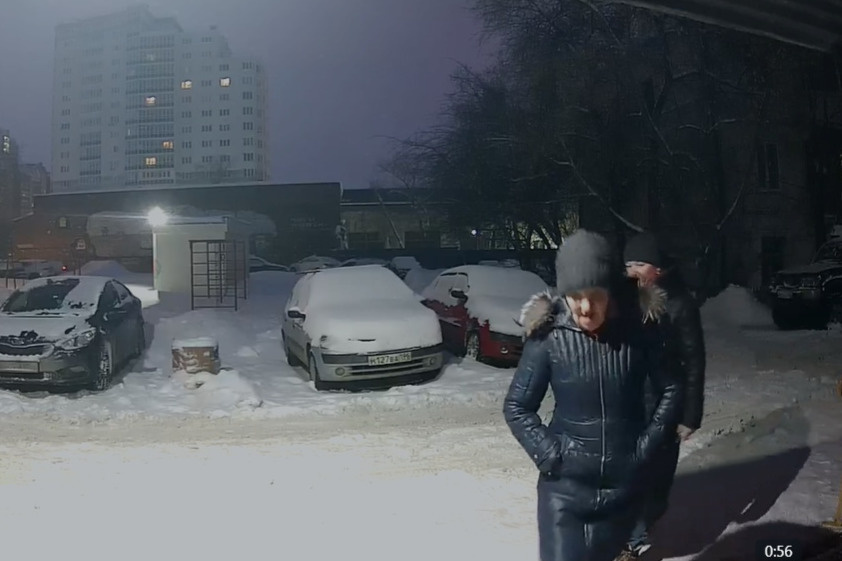 Люди по всему Екатеринбургу ищут одну бабушку. Она может погибнуть