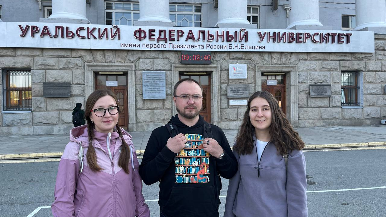 Минус три часа каждый день. Как студенты УрФУ добираются до центра Екатеринбурга из общаг в пикулях