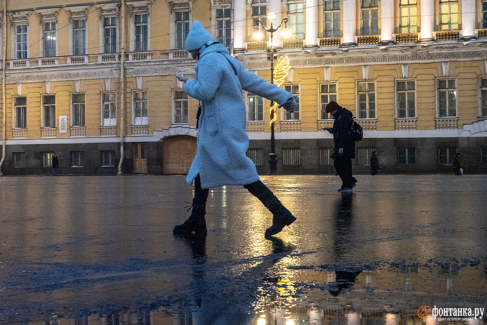 Из аномального тепла к скользким тротуарам. «Шоковая терапия» грозит Петербургу на выходных