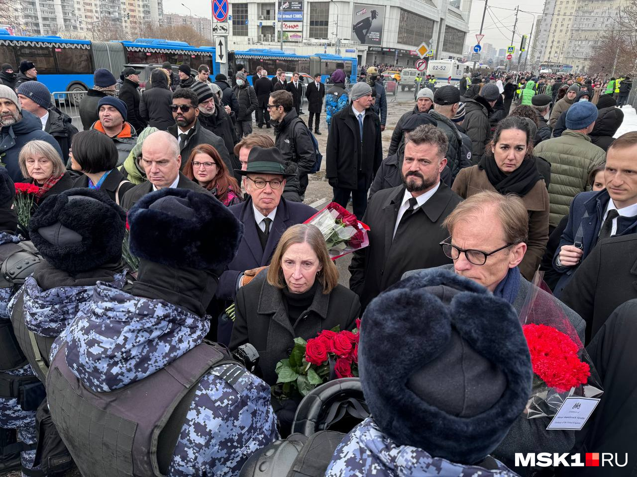 В Москве похоронили Алексея Навального: фоторепортаж | 02.03.2024 |  Архангельск - БезФормата