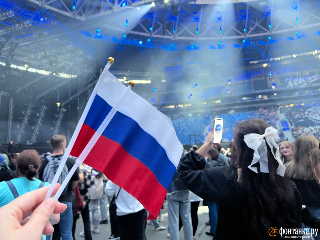 Концерт шаман стадион флаги России. Концерты шамана 4 ноября
