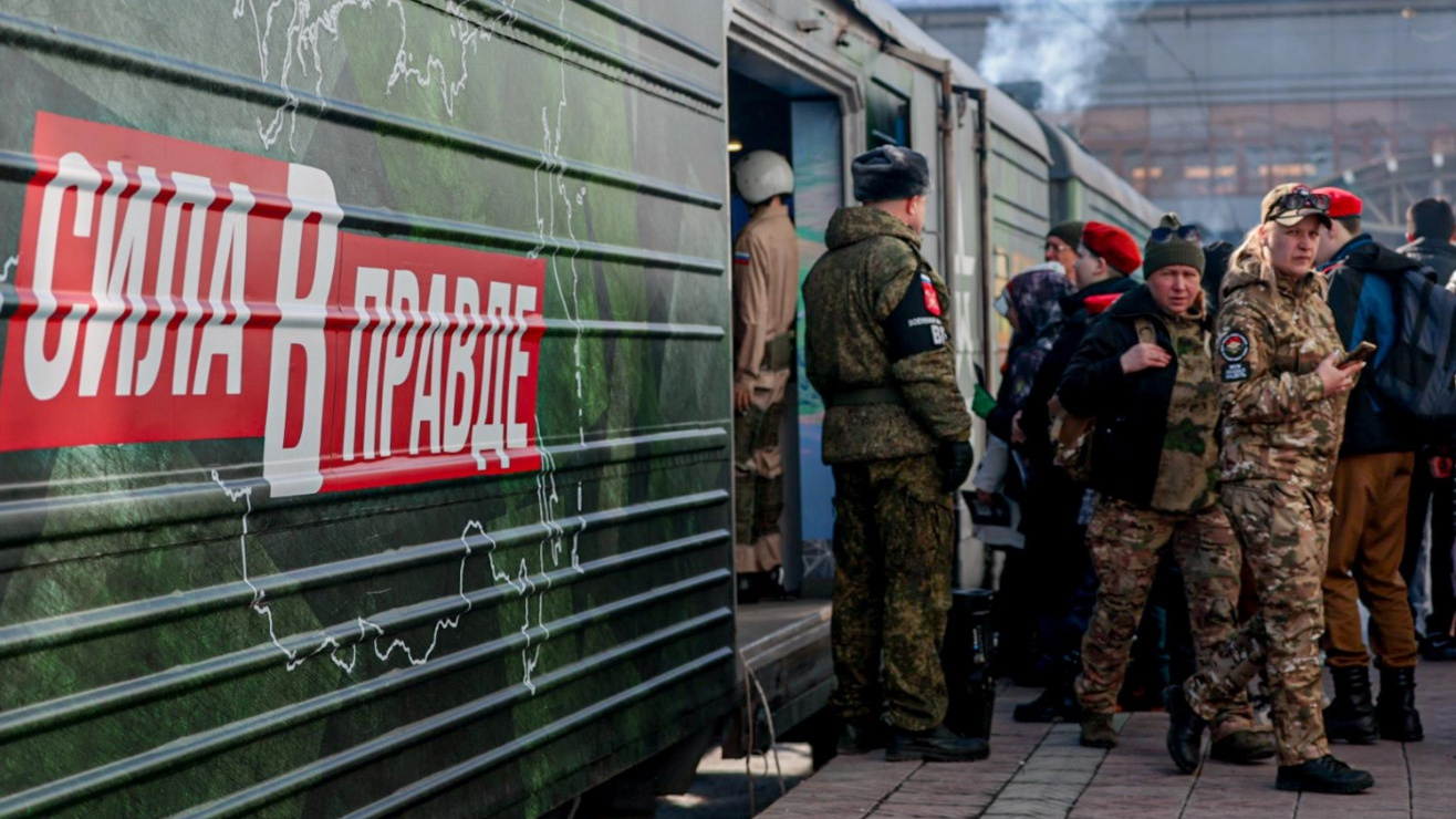 В Пермь приедет поезд Минобороны «Сила в правде» с военной техникой: расписание