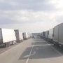 «Очередь разобрали на 4–5 дней»: грузовики встали в пробку на границе с Казахстаном в Челябинской области