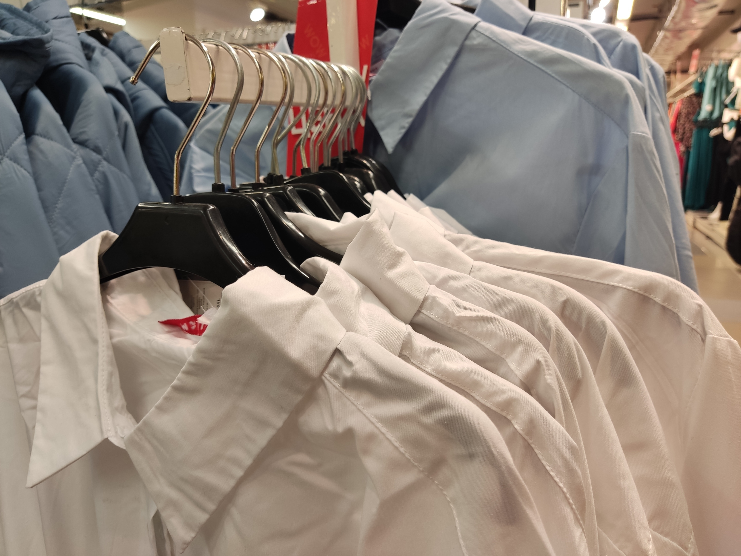 Рубашка в гардеробе — база для модников и модниц
