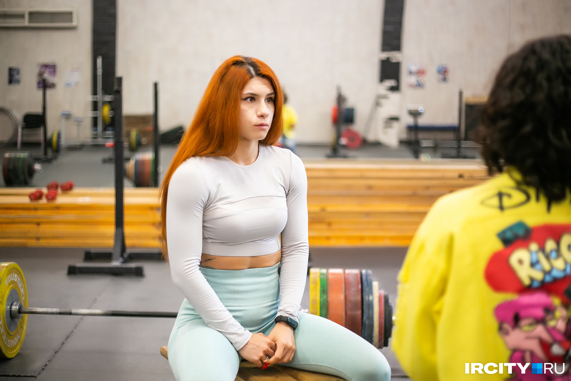 Тренировки дома для девушек: 100 упражнений для всего тела + 4 готовых плана