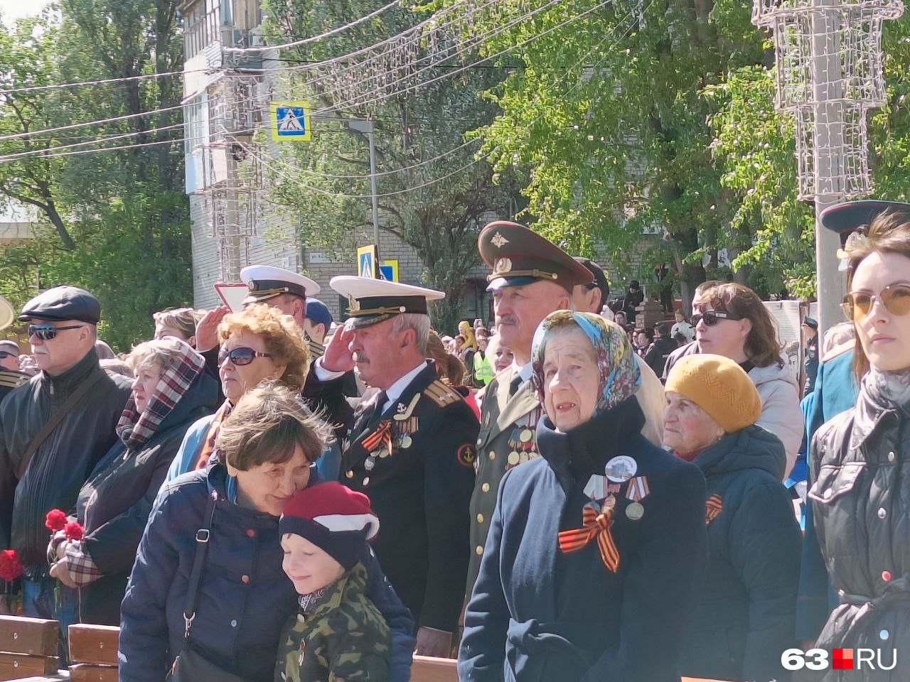 Прямая трансляция 9 мая санкт петербург. Парад в Самаре. Парад в Тольятти 9 мая. Фотографии парада 9 мая Самара. День Победы фото парад.