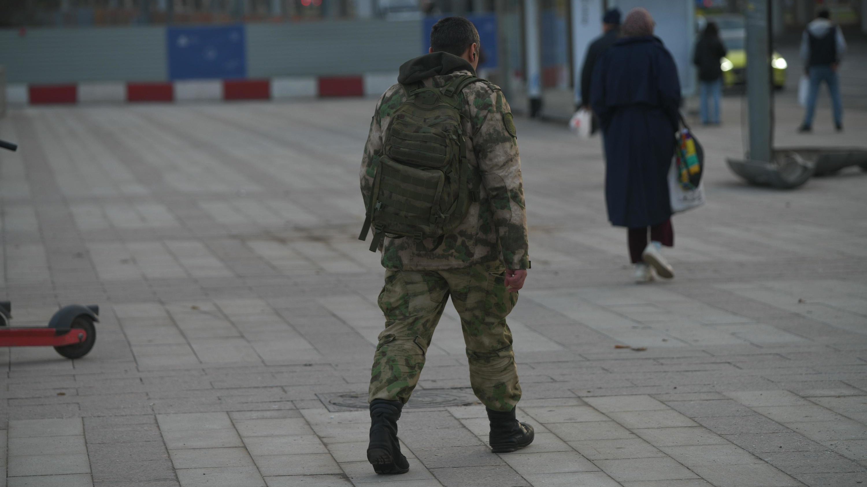 Baza: в Воронежской области может скрываться военный, расстрелявший шестерых сослуживцев