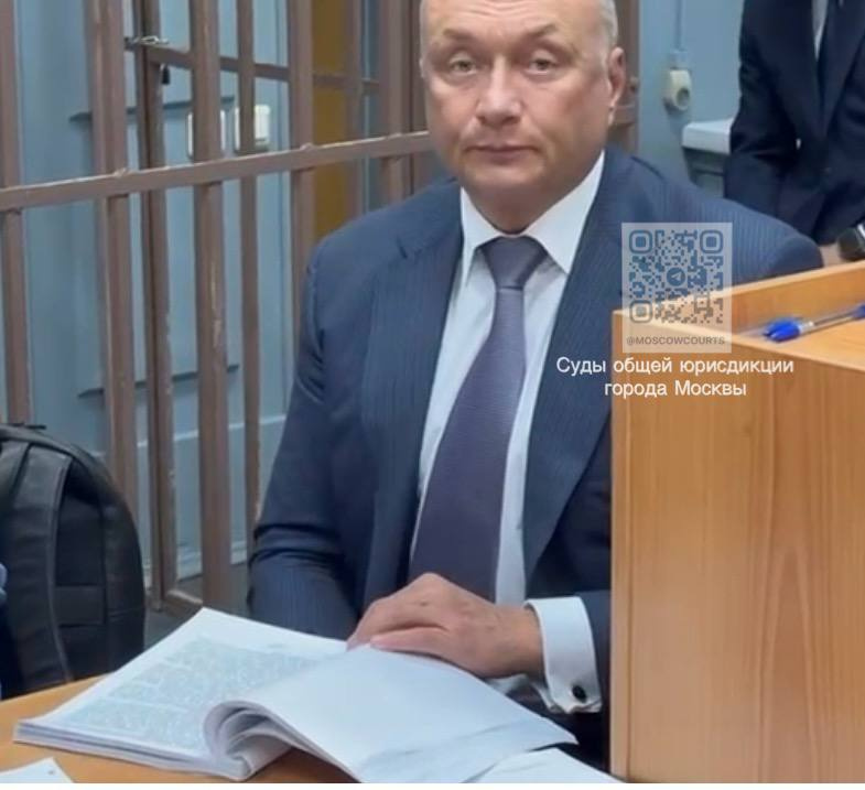 Суд в Москве арестовал сенатора Савельева по делу об убийстве