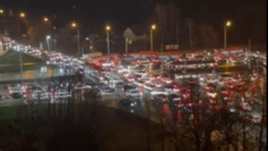 «Заехать сюда — ошибка. Повернуть на проспект — фатальная ошибка»: казанские водители на полтора часа застряли в пробке