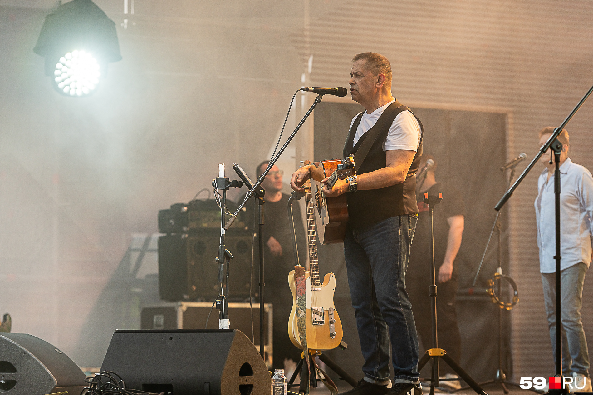 группа любэ концерт. любэ концерт 2023. любэ в бкз октябрьский. любэ 2023. любэ 2023.