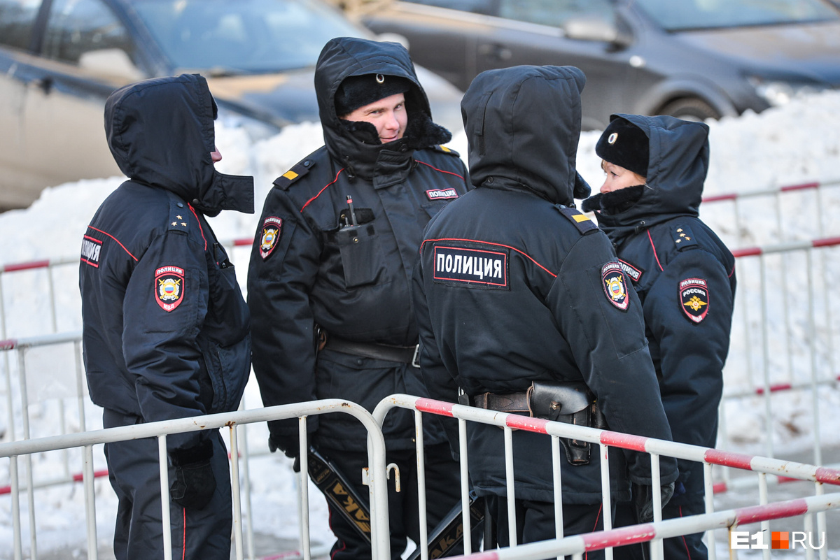 «Бессовестные, конечно». Полицейские Екатеринбурга осудили коллег, не остановивших убийство африканца