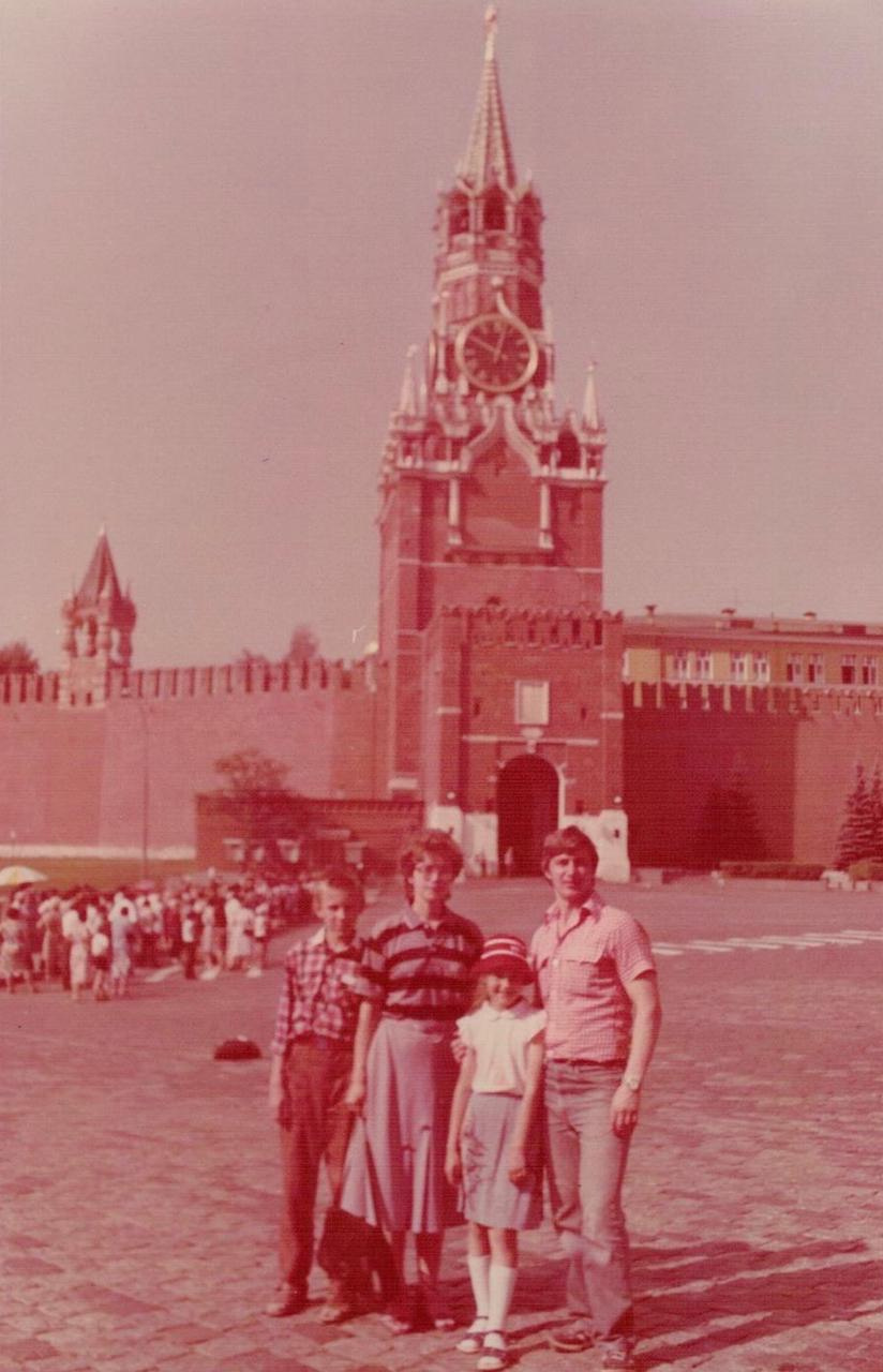 Семья Астафьевых в Москве Семья Астафьевых в Москве
