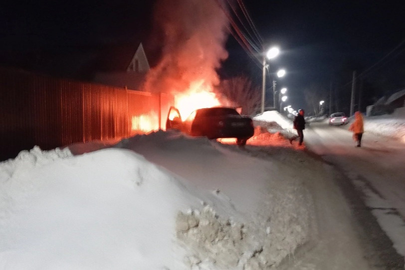 взрыв дома 09. взрыв газовой заправки в новосибирске. пожар. дом после взрыва газа. пятиэтажный дом.