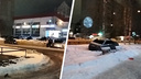 В Архангельске столкнулись автомобили — один из них выехал на тротуар