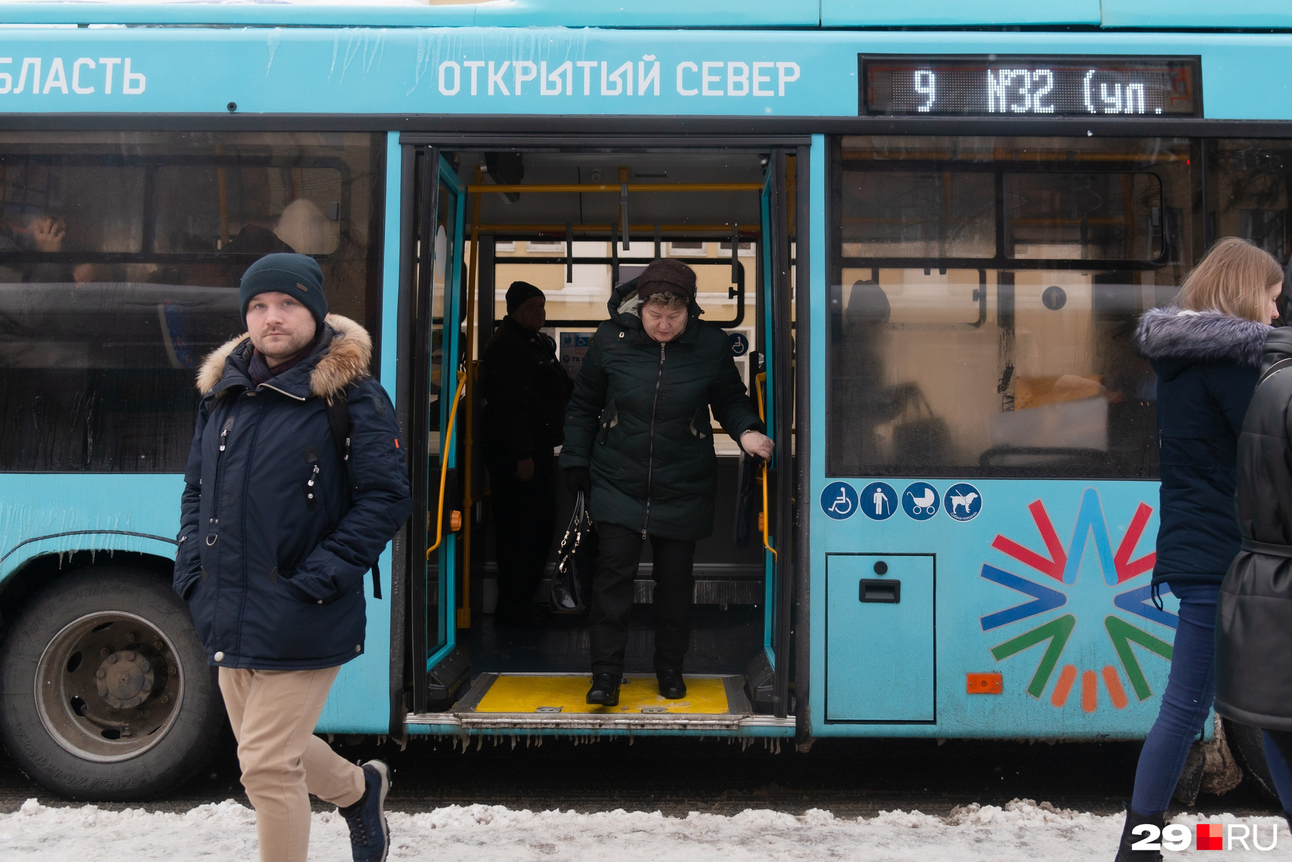 Морев вряд ли сам проверит без показухи»: как архангелогородцы оценивают  автобусы «Рико» | 01.02.2024 | Архангельск - БезФормата