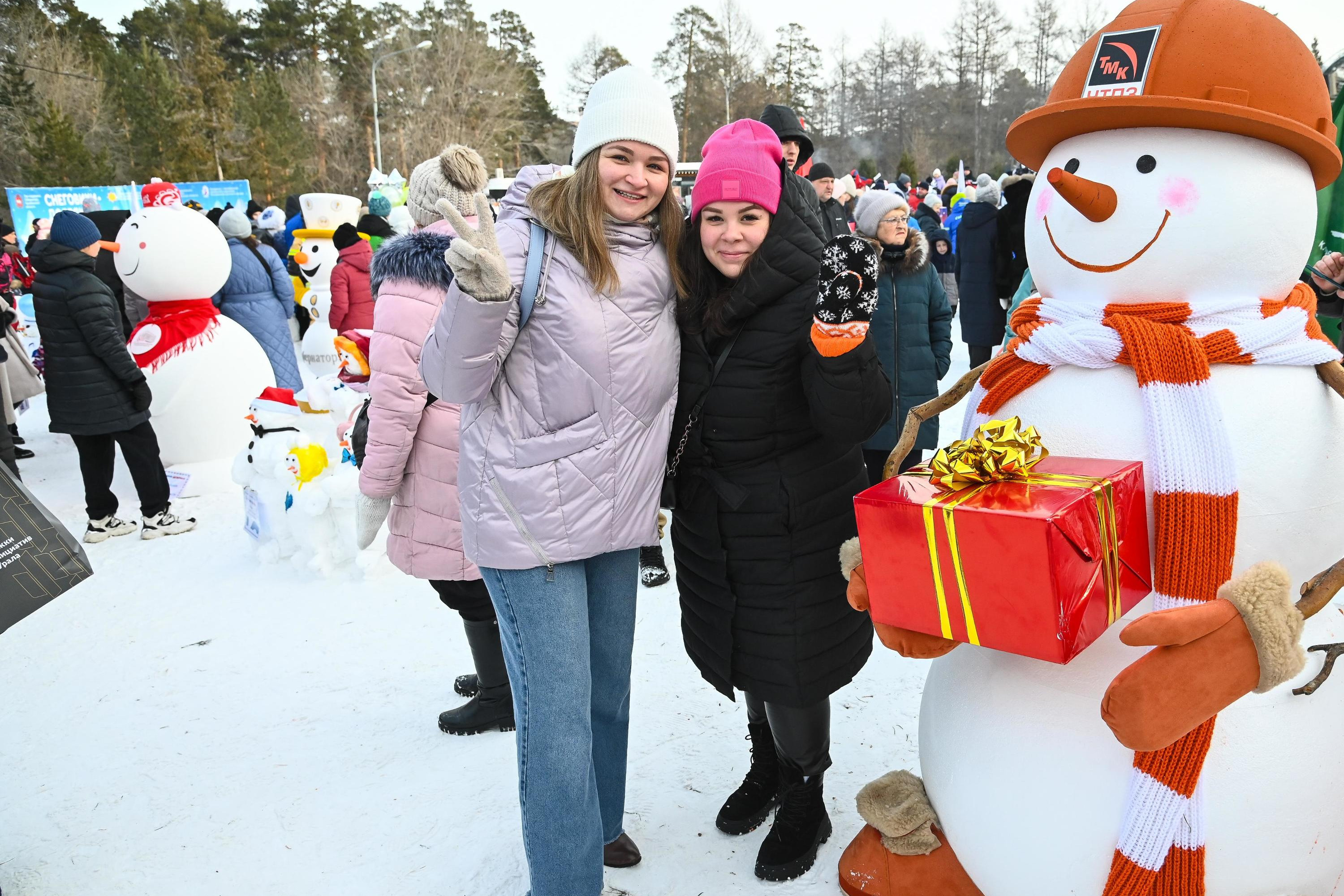 Партнерские акции. Кросс маркетинг примеры. Партнерские акции. Кросс маркетинговая акция. Акции для презентации.