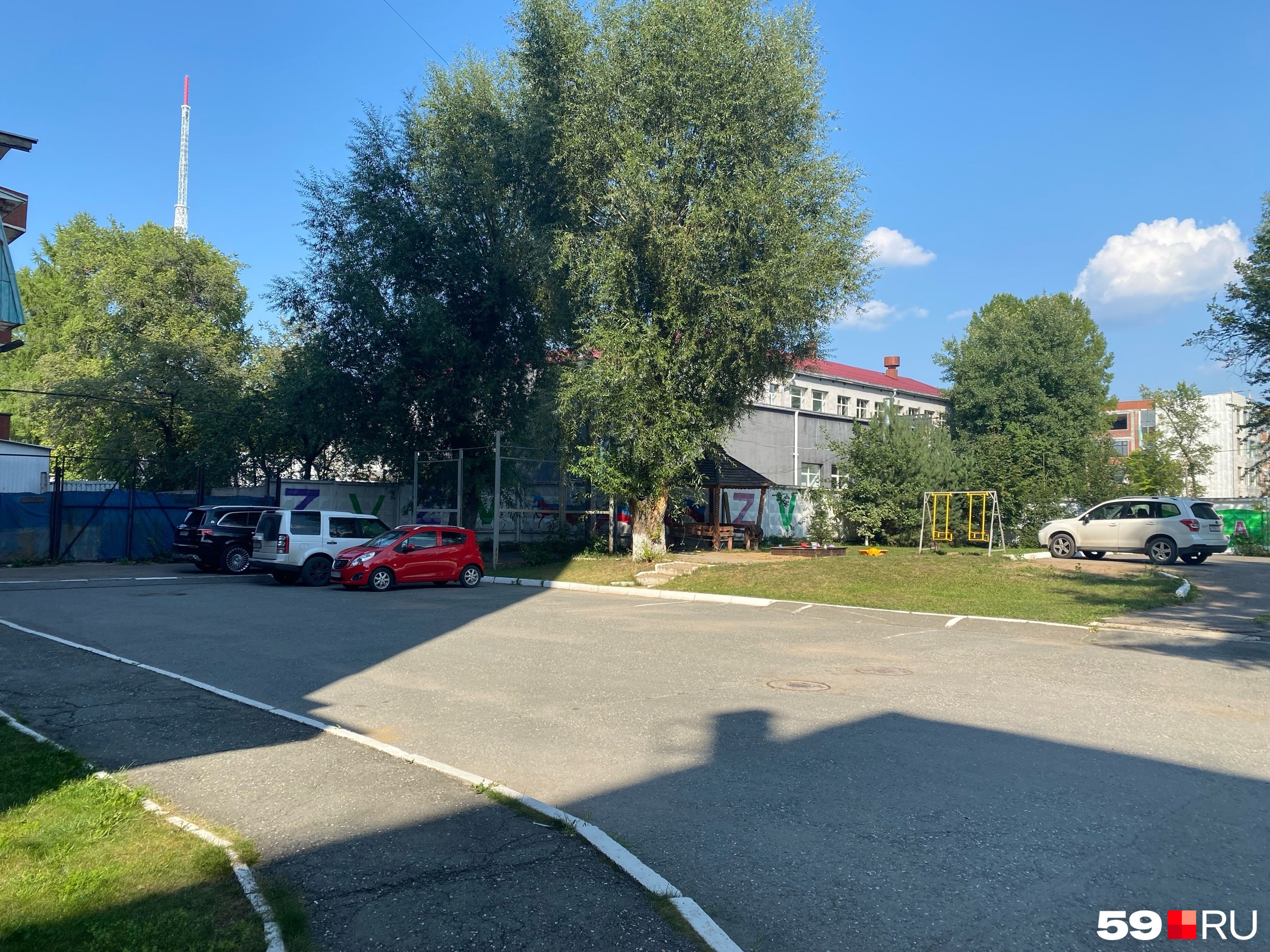 Проезд в перми. Новая школа точка бульвар Гагарина. Проезд горный в Перми. Горный проезд Пермь дома