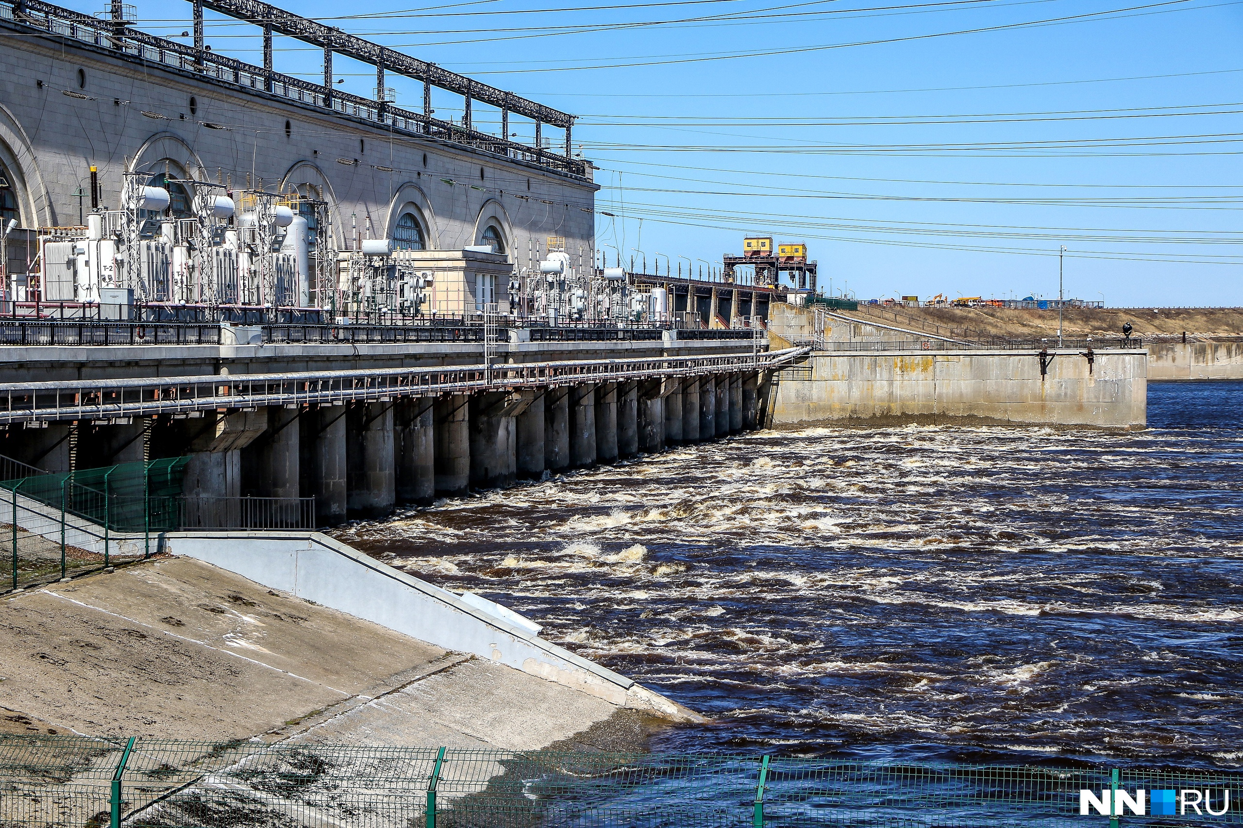 Дамбу Нижегородской ГЭС начнут ремонтировать 23 мая. На мосту введут реверс
