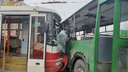 Трое пострадавших, разбитые окна и проверка следователей: в Ленинском районе столкнулись трамвай и троллейбус