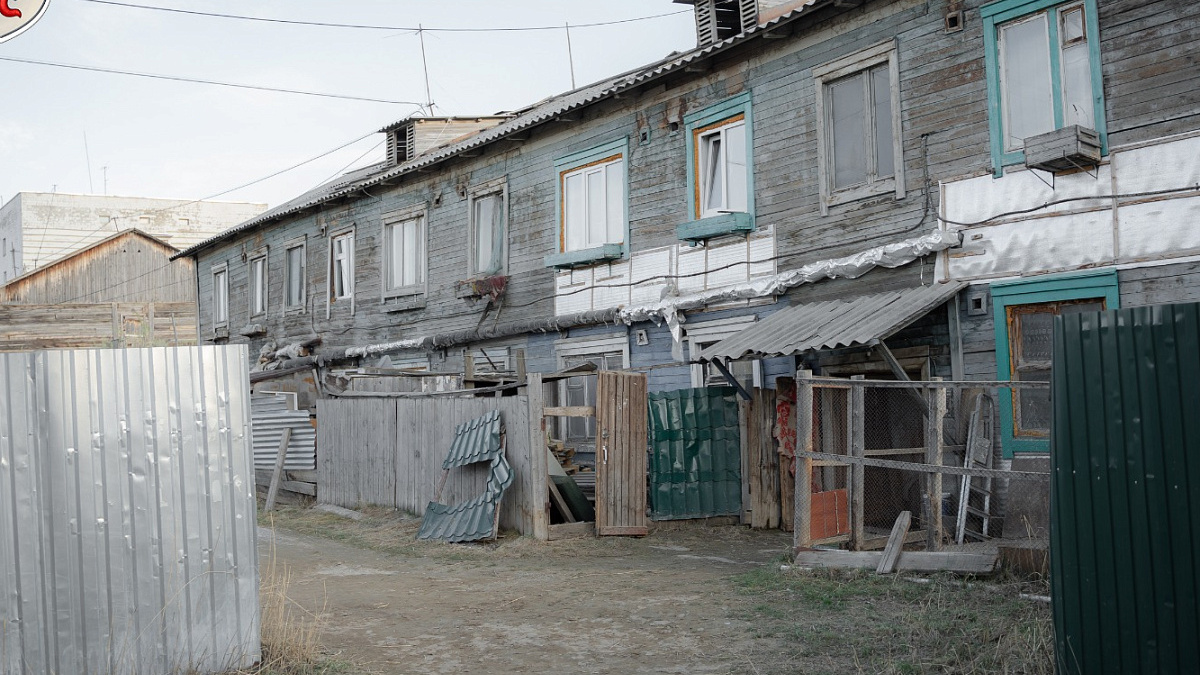 В Строительном округе Якутска снесут два дома и на их месте построят спортзал