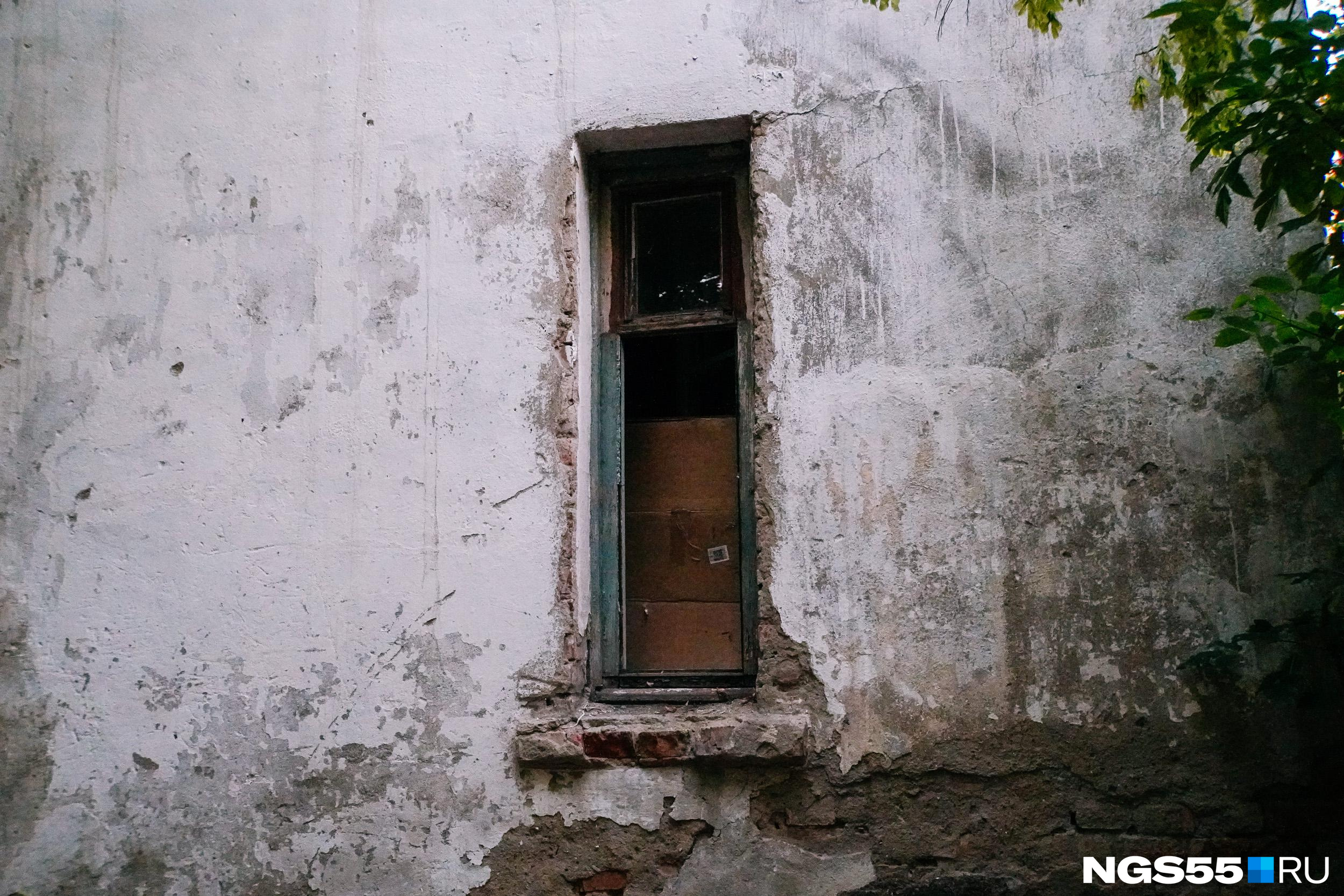 Мэрия Новосибирска выкупит квартиры и комнаты у жильцов домов в двух районах — где они находятся