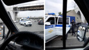 Седан въехал в полицейский УАЗ на Бердском шоссе — видео с места происшествия