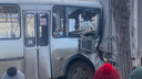 В Челябинске маршрутка врезалась в грузовик