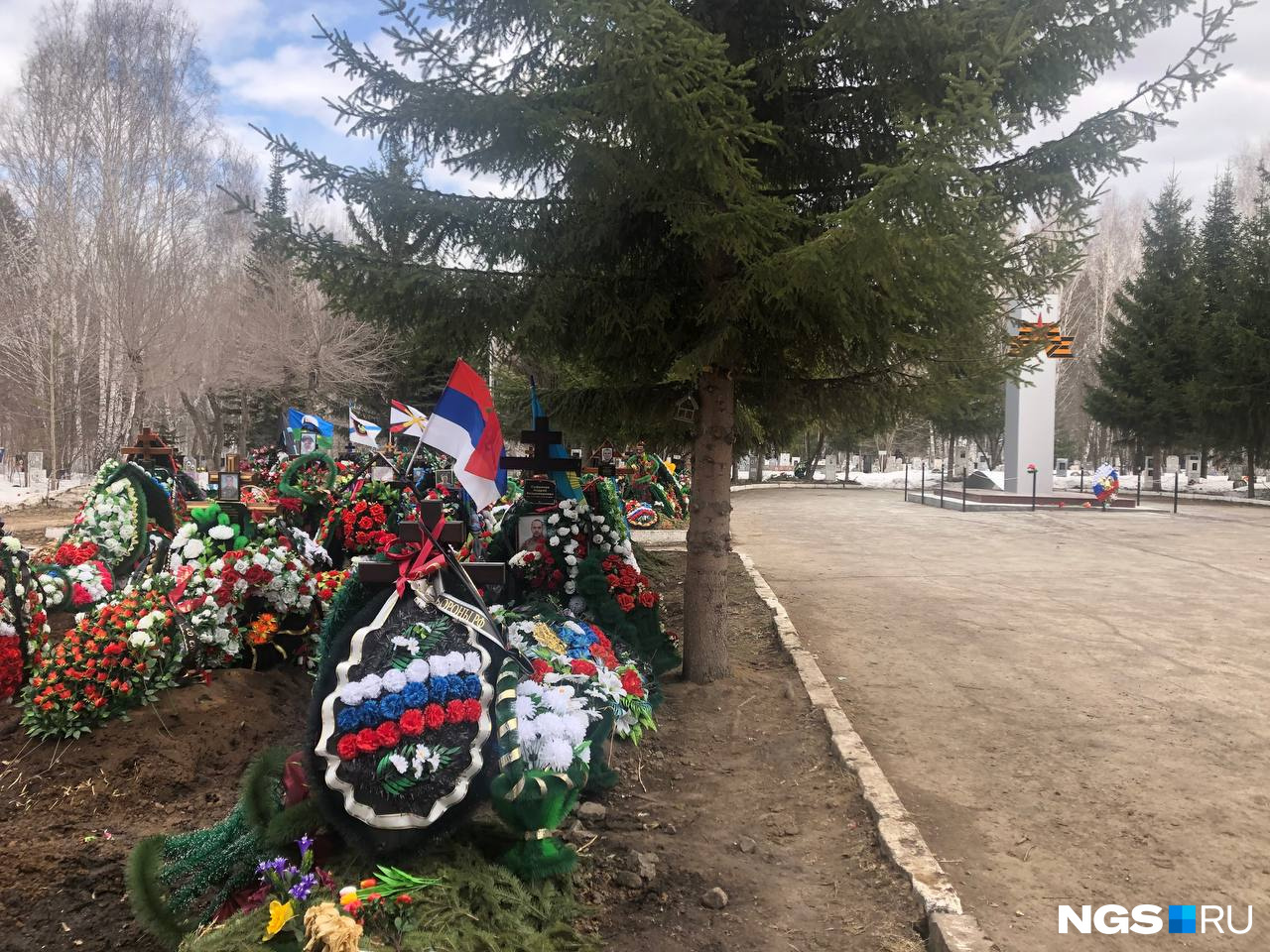 Где находится кладбище вагнер. Кладбище. Кладбище Вагнер в Новосибирске. Венок Вагнера на могилу.