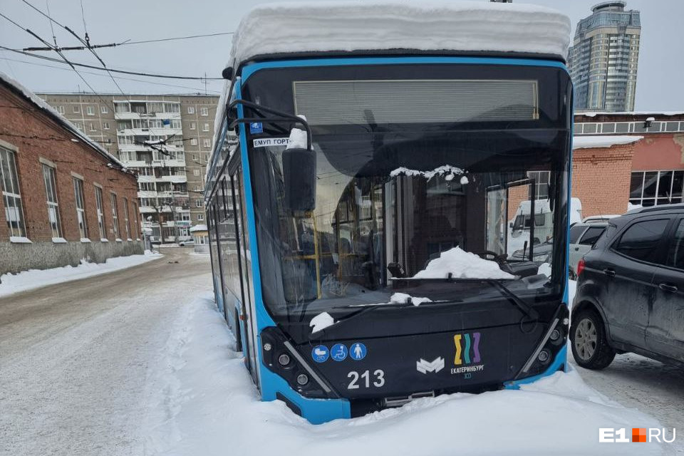 В Екатеринбурге жильцам новостроек пообещали троллейбус. Почему он так и не приехал?