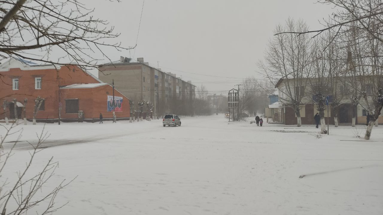 Снег накрыл Забайкалье 10 марта