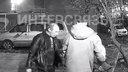 «Догоняет и хладнокровно ударяет в живот»: в Челябинске мужчина с ножом набросился на собаку