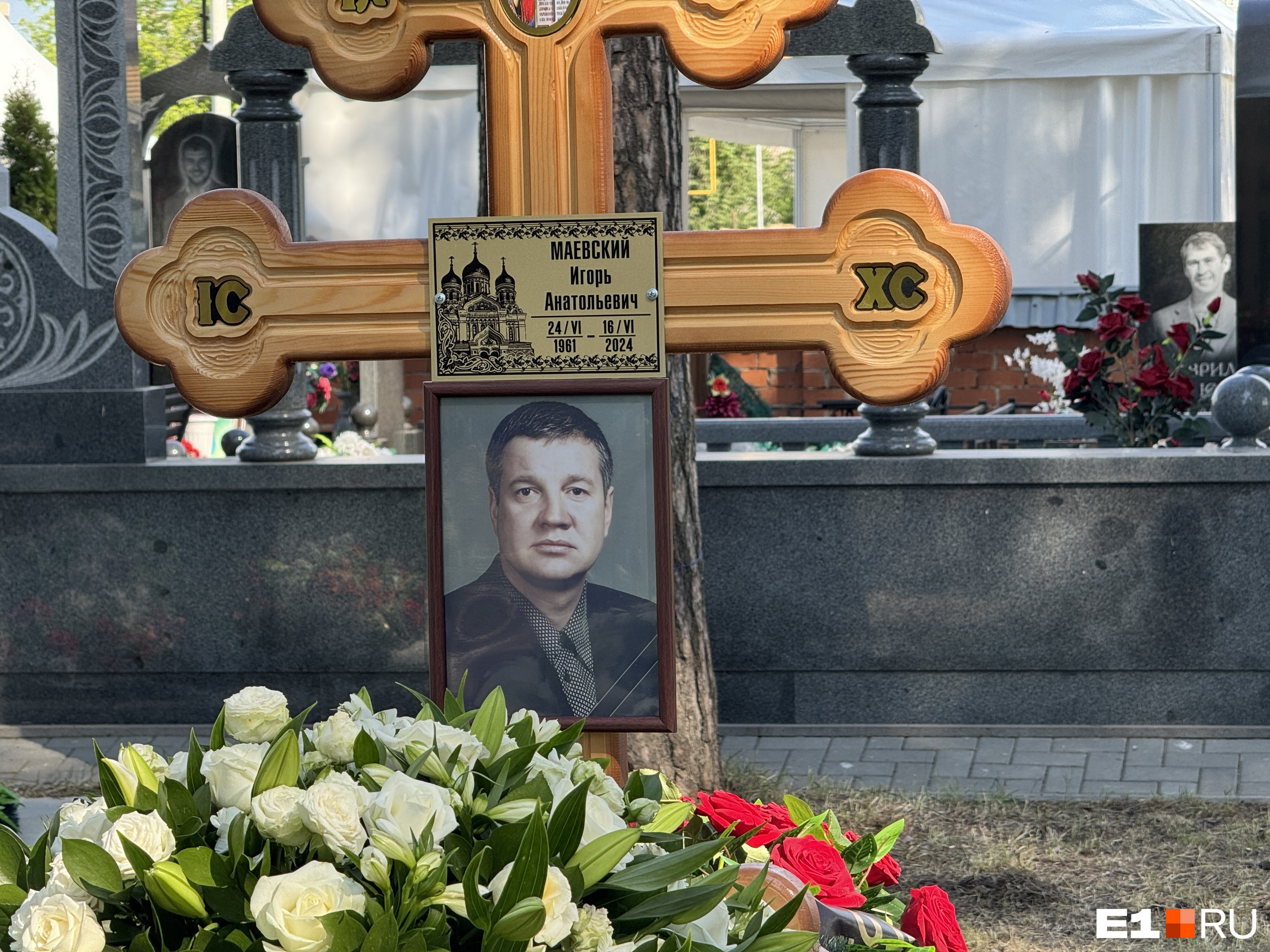 «Боец и человек слова». В Екатеринбурге похоронили одного из основателей ОПС «Уралмаш»