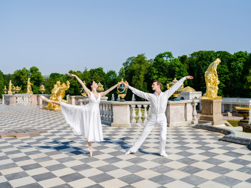 В Петергофе пройдет балетный опен-эйр. Покажут «Дивертисмент короля» и «Жизель»