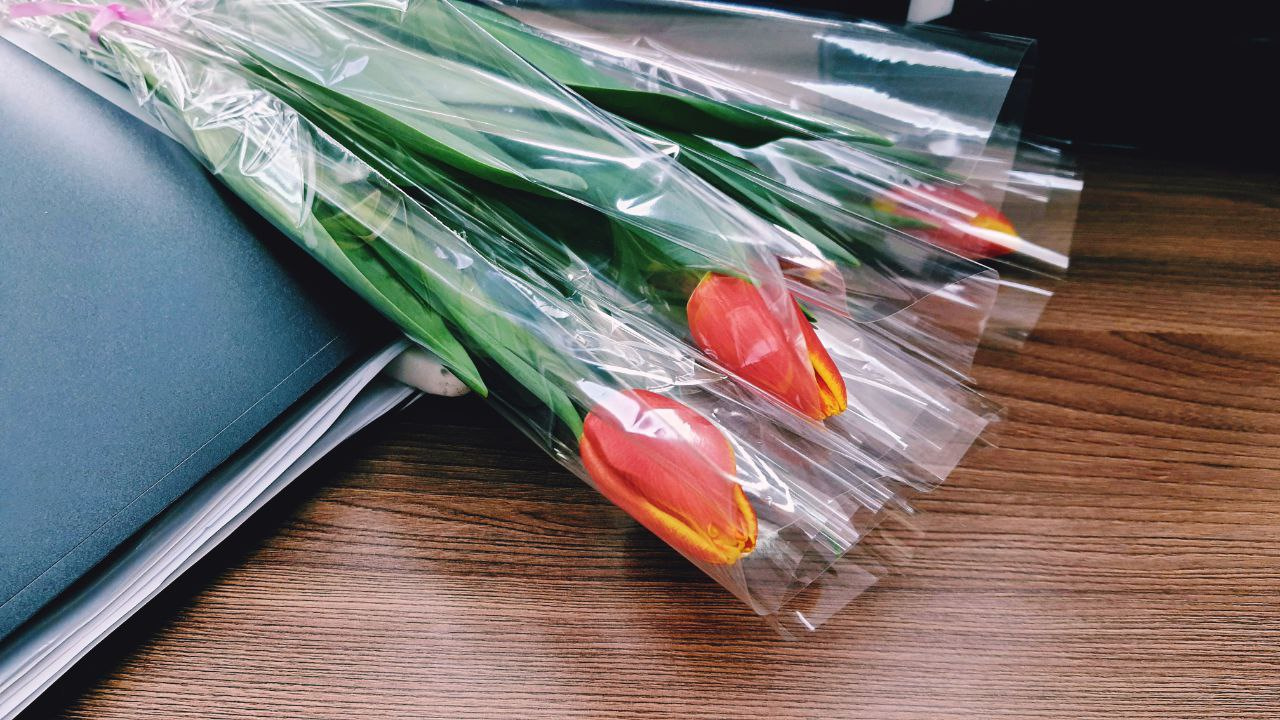 Тюльпаны давно стали символом праздника