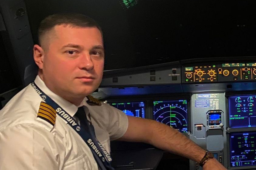 Следователи допросили пилота «Уральских авиалиний», посадившего самолет в поле. Что он сказал?