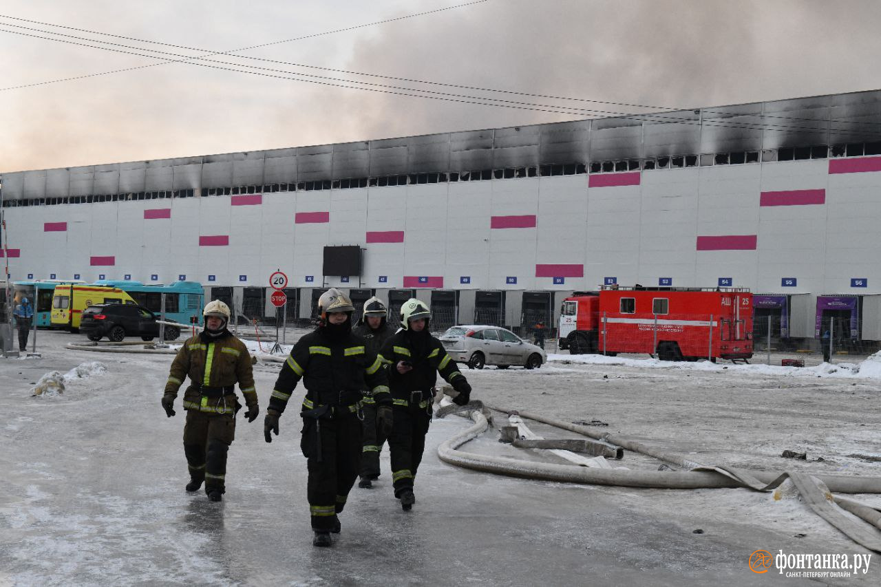 Что известно об обысках в «Вайлдберриз» из-за пожара на складе в Петербурге  - 19 января 2024 - ФОНТАНКА.ру